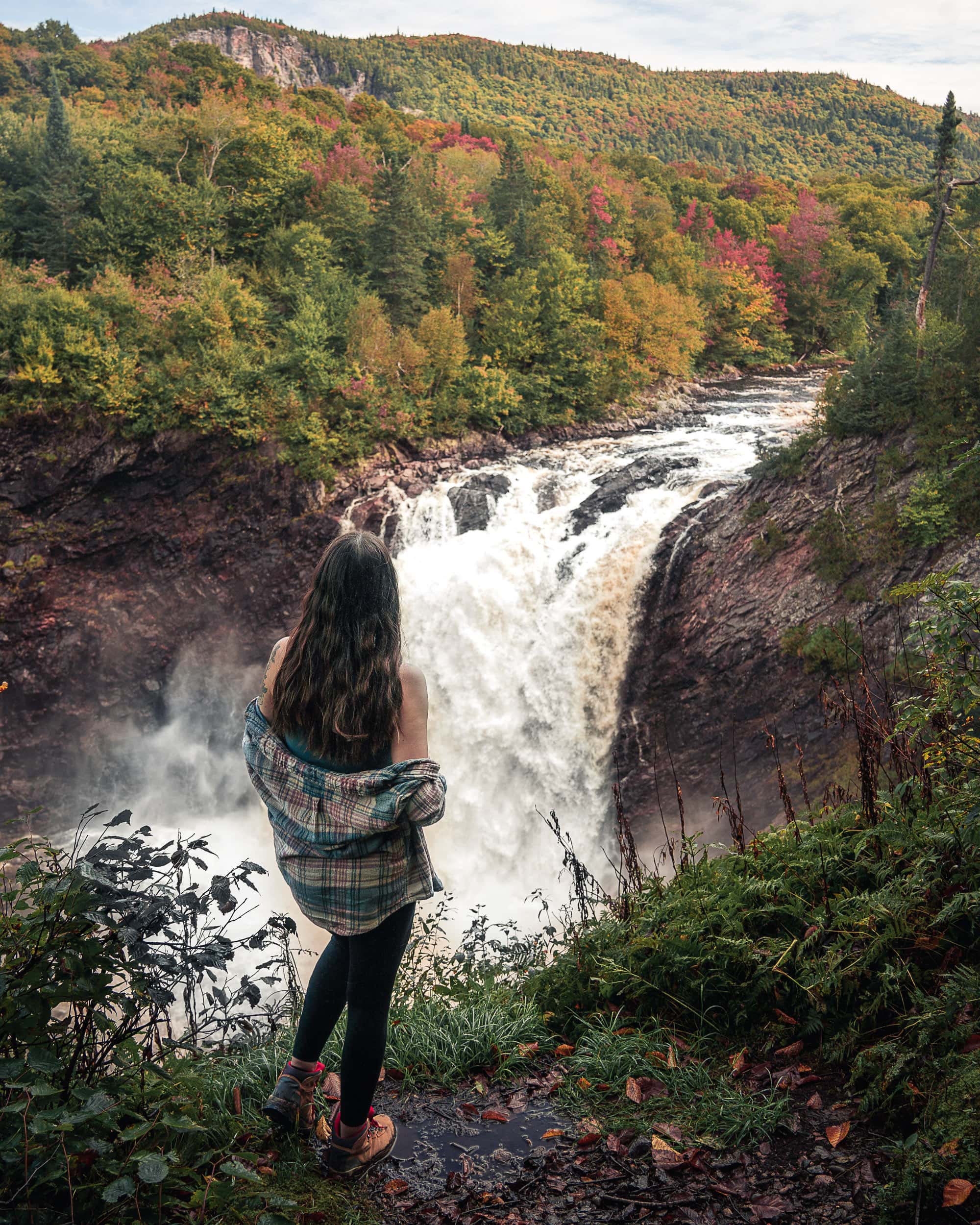 the beautiful view of Agawa Falls in Lake Superior Provincial Park