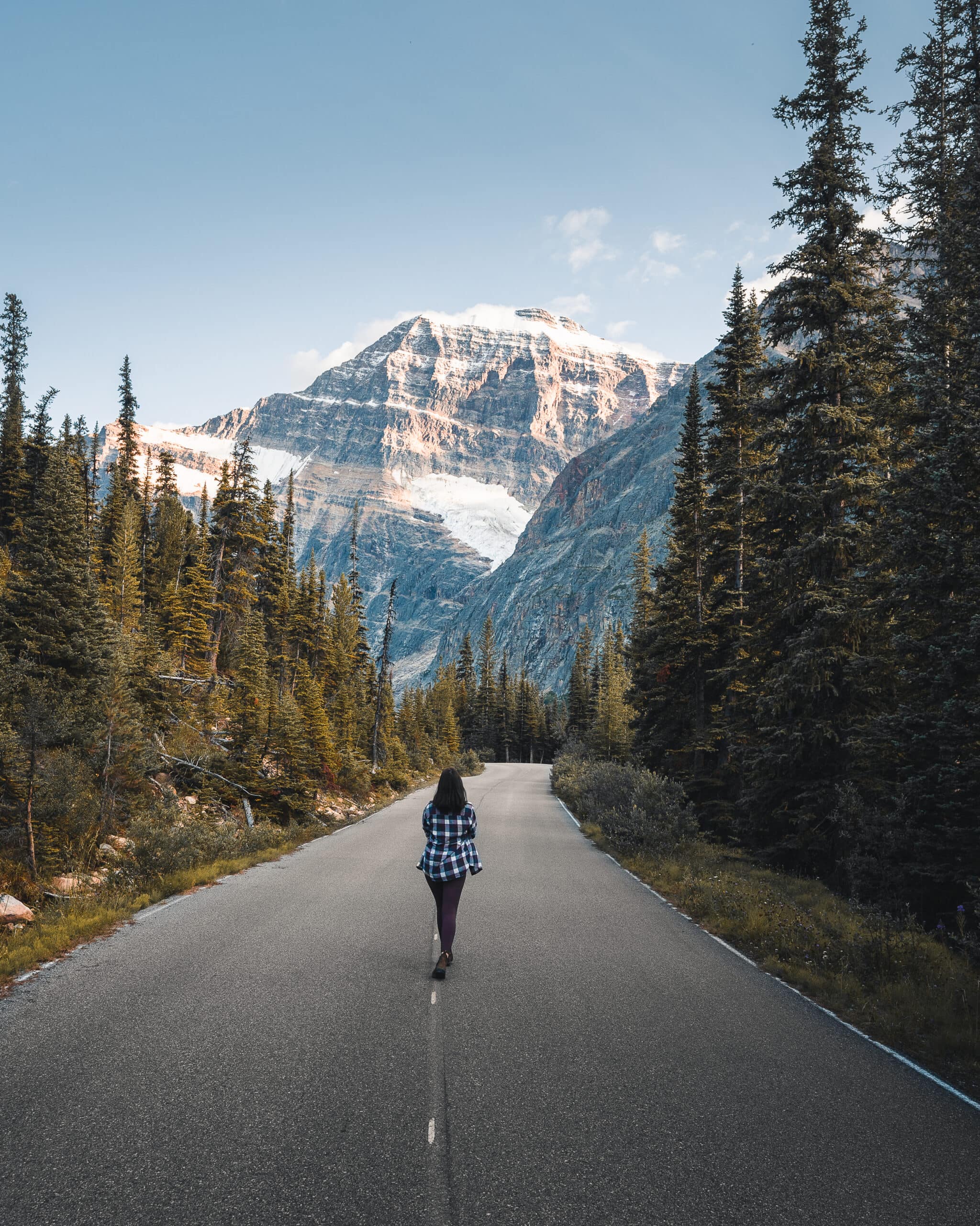 the windy road to Mount Edith Cavell hike - how to get to mount edith cavell